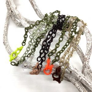 Brillenketten militaer mit bunten Karabinern